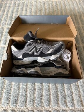 New Balance Black/Grey 9060 Lifestyle Sneakers Box